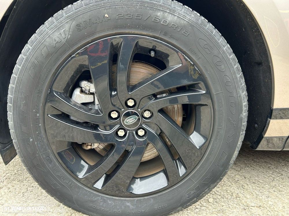 Land Rover Range Rover Evoque 1.5 P300e AWD R-Dynamic SE Auto - 40