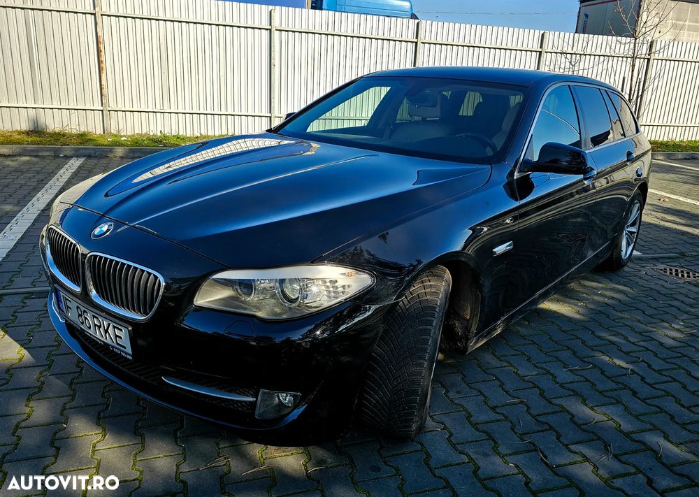 BMW Seria 5 520i Touring Aut. - 2