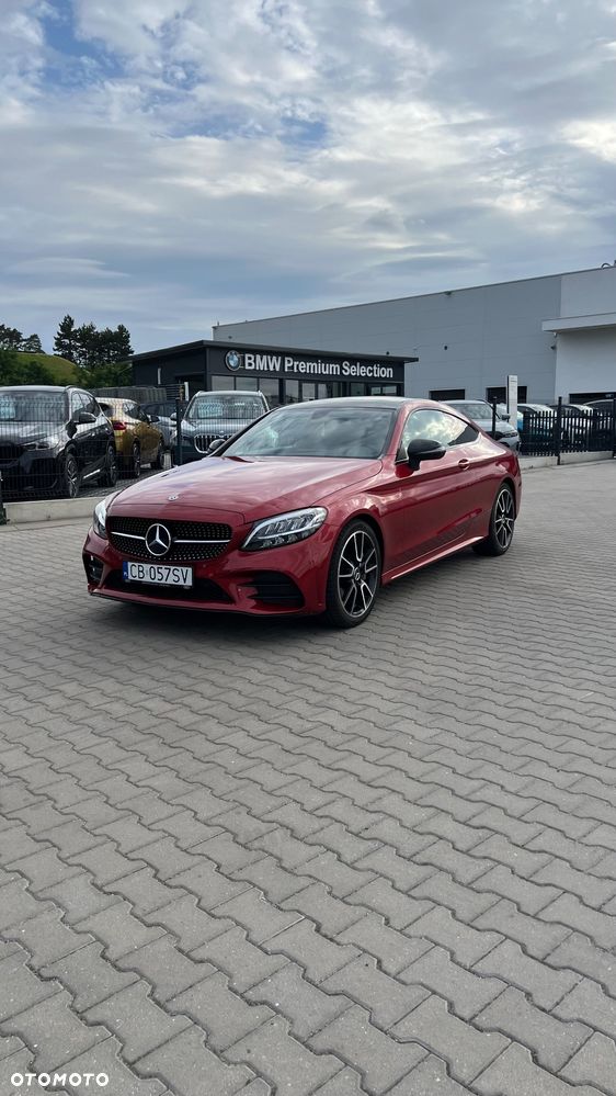 Mercedes-Benz Klasa C 300 9G-TRONIC AMG Line - 11