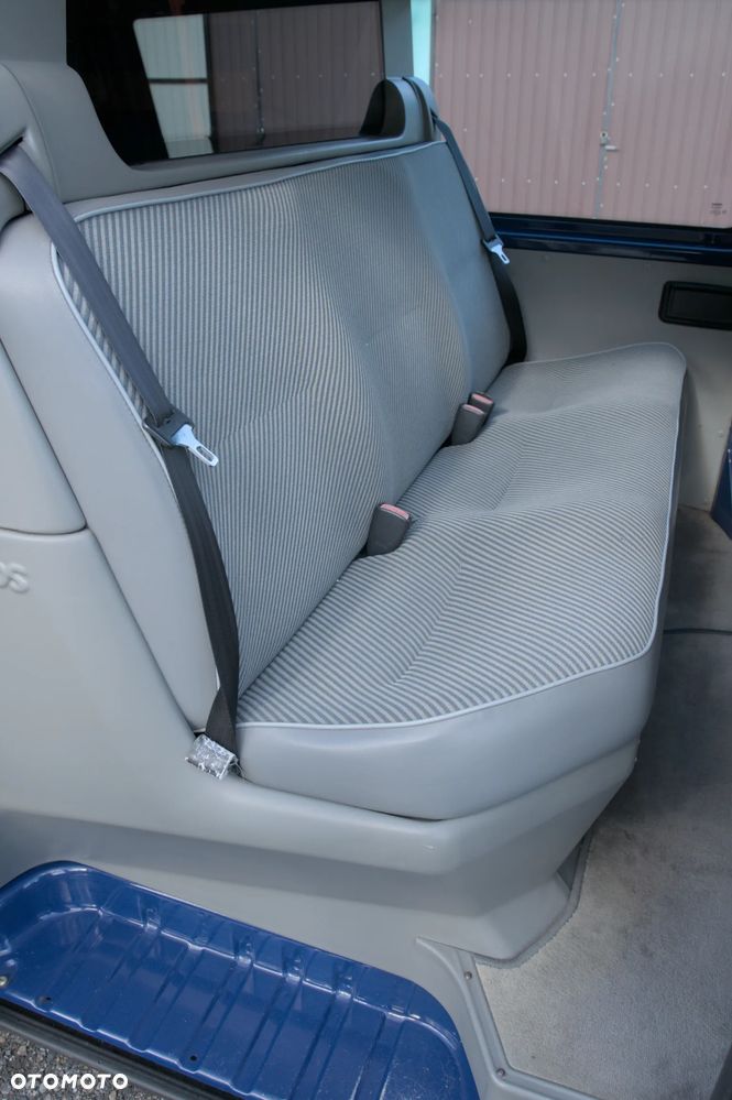 Volkswagen Transporter - 27