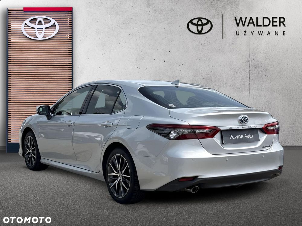 Toyota Camry 2.5 Hybrid Executive CVT - 3