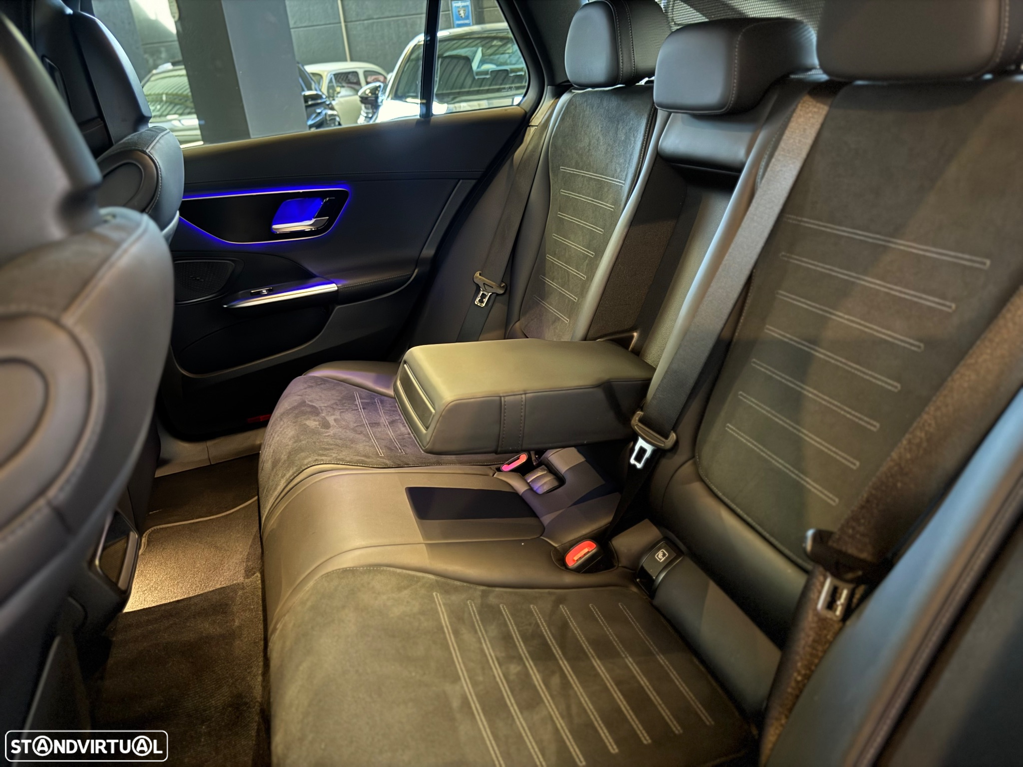 Mercedes-Benz C 220 d AMG Line - 32
