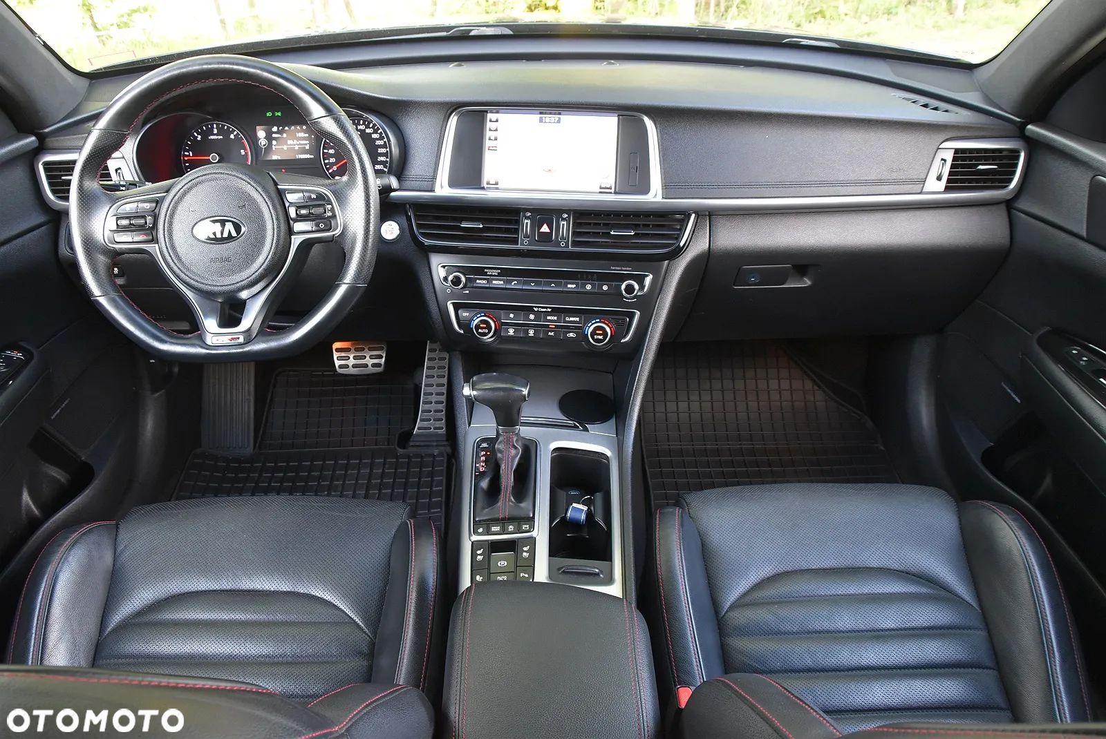 Kia Optima - 1