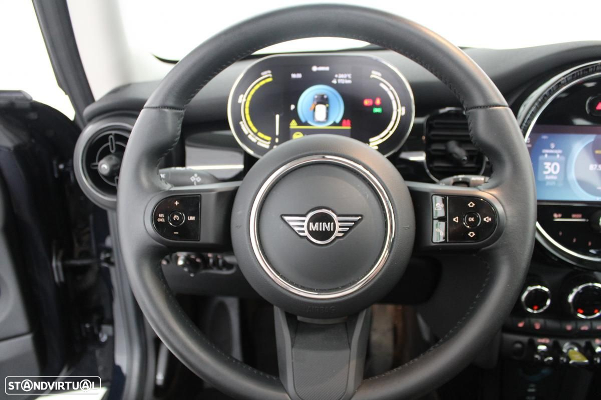 MINI 3 Portas Cooper SE Camden Edition - 14