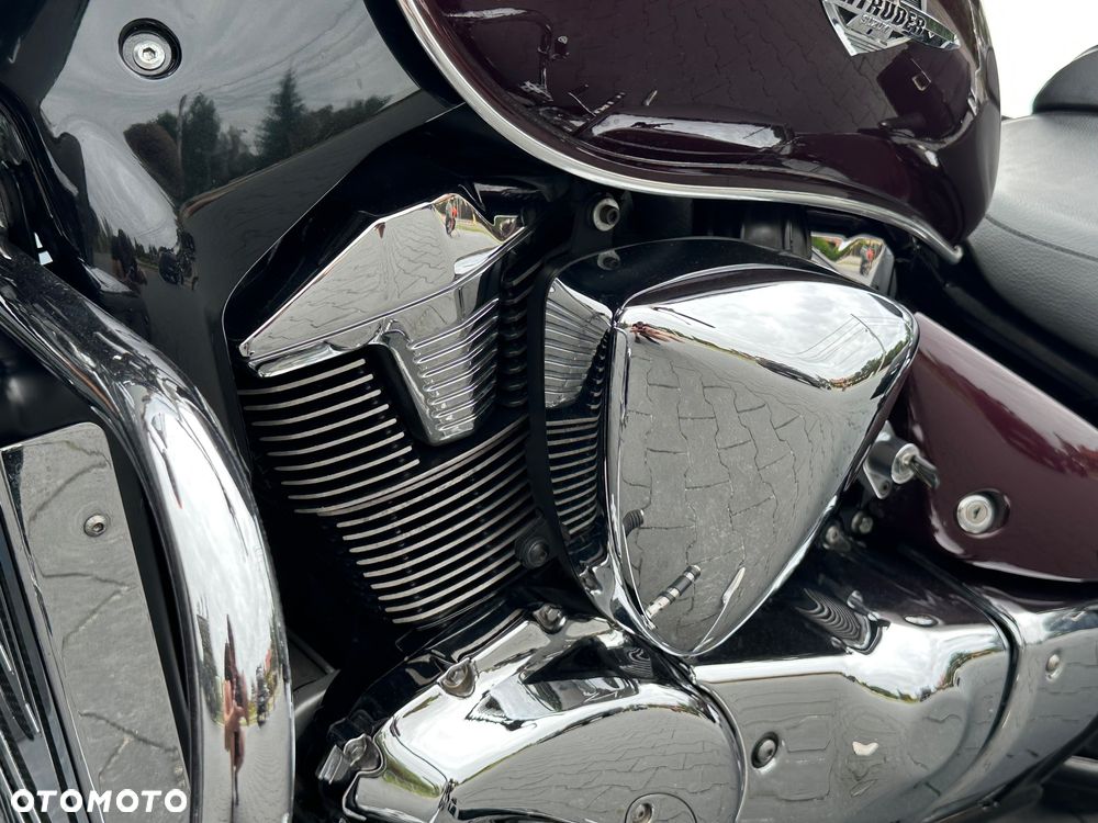 Suzuki Intruder - 36