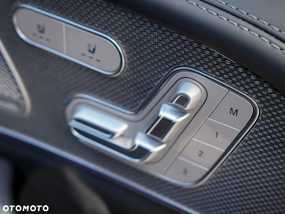 Mercedes-Benz GLE - 31