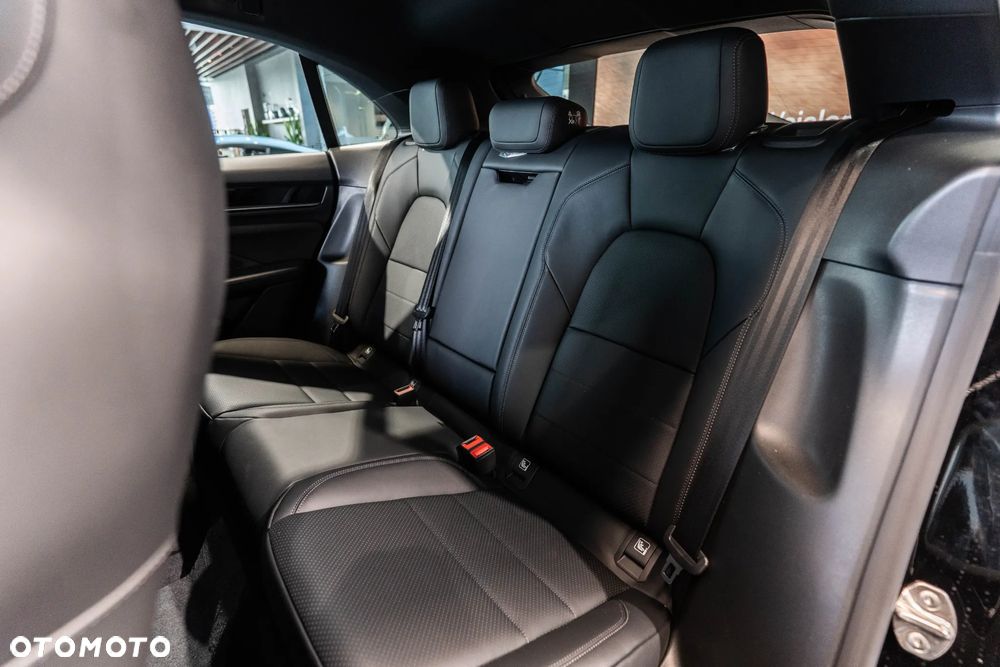 Porsche Macan - 12