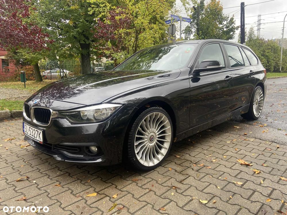 BMW Seria 3 318d Touring Advantage - 10