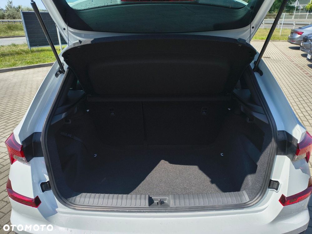 Skoda Kamiq 1.5 TSI Monte Carlo - 9
