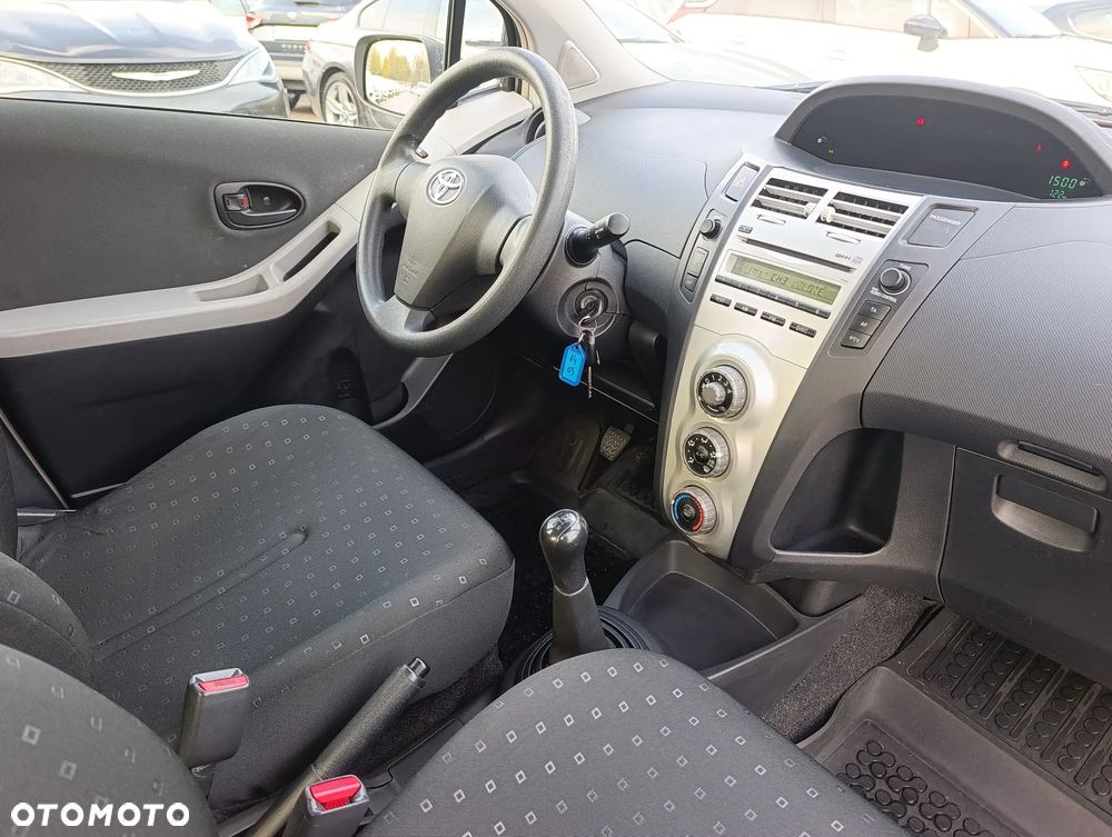 Toyota Yaris 1.3 Luna A/C - 7