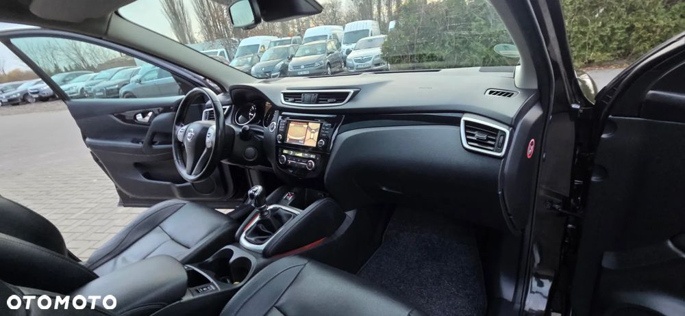 Nissan Qashqai 1.6 dCi 4 x 4 DPF Start/Stop tekna - 36