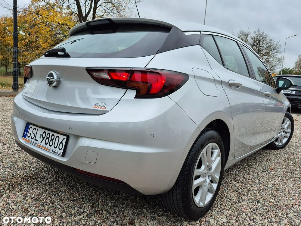 Opel Astra - 16