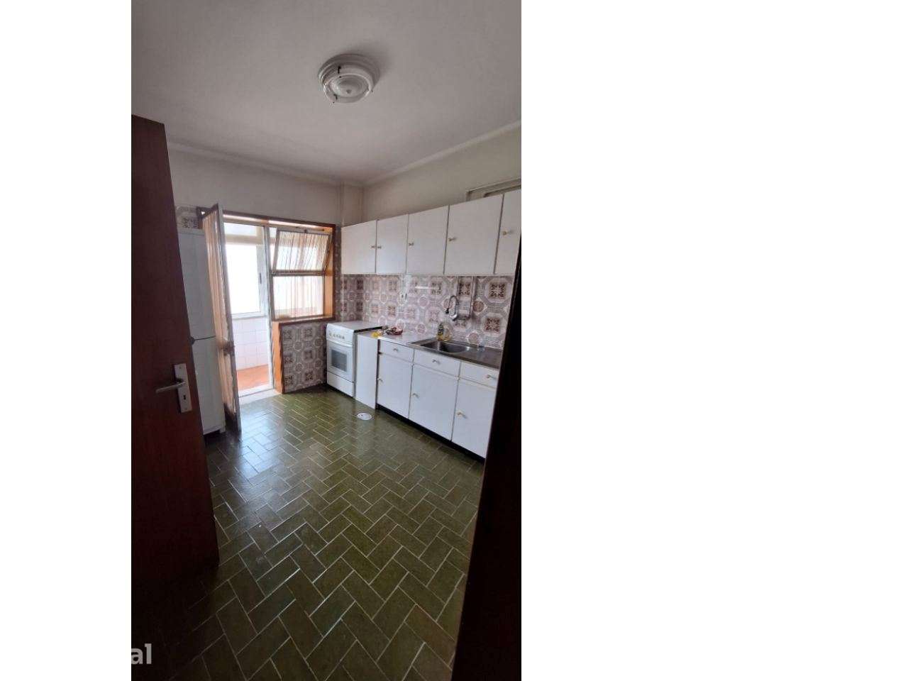 T2 + 1 com lugar de garagem no centro da Maia - Grande imagem: 4/9