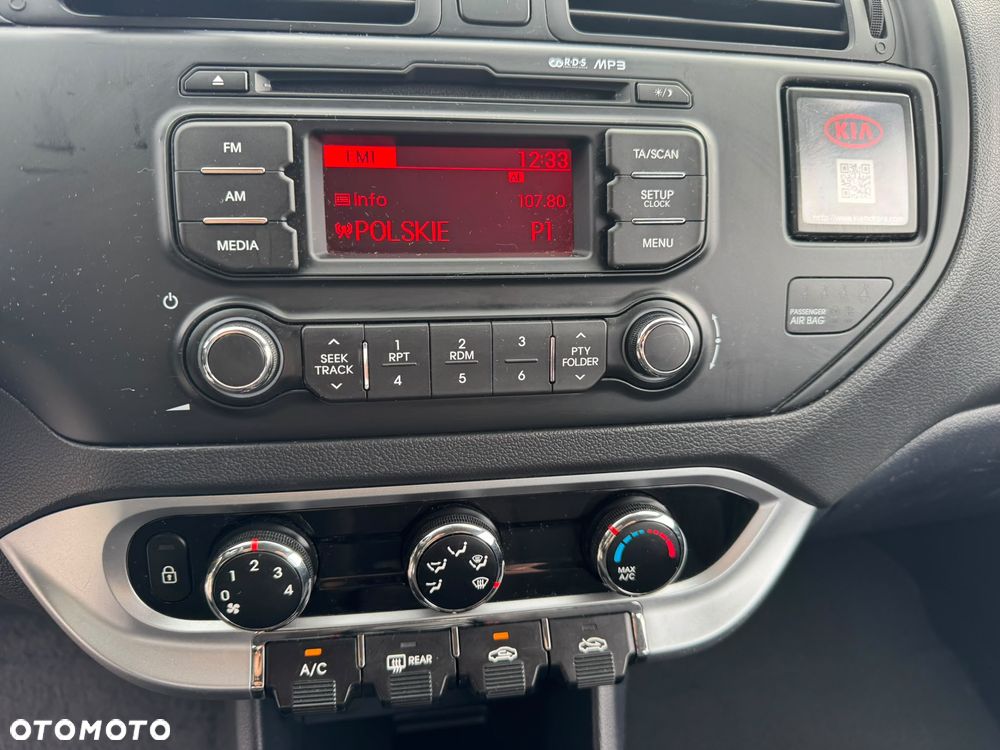 Kia Rio - 25