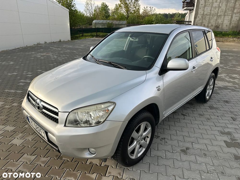 Toyota RAV4 2.2 D-4D 4x4 - 18