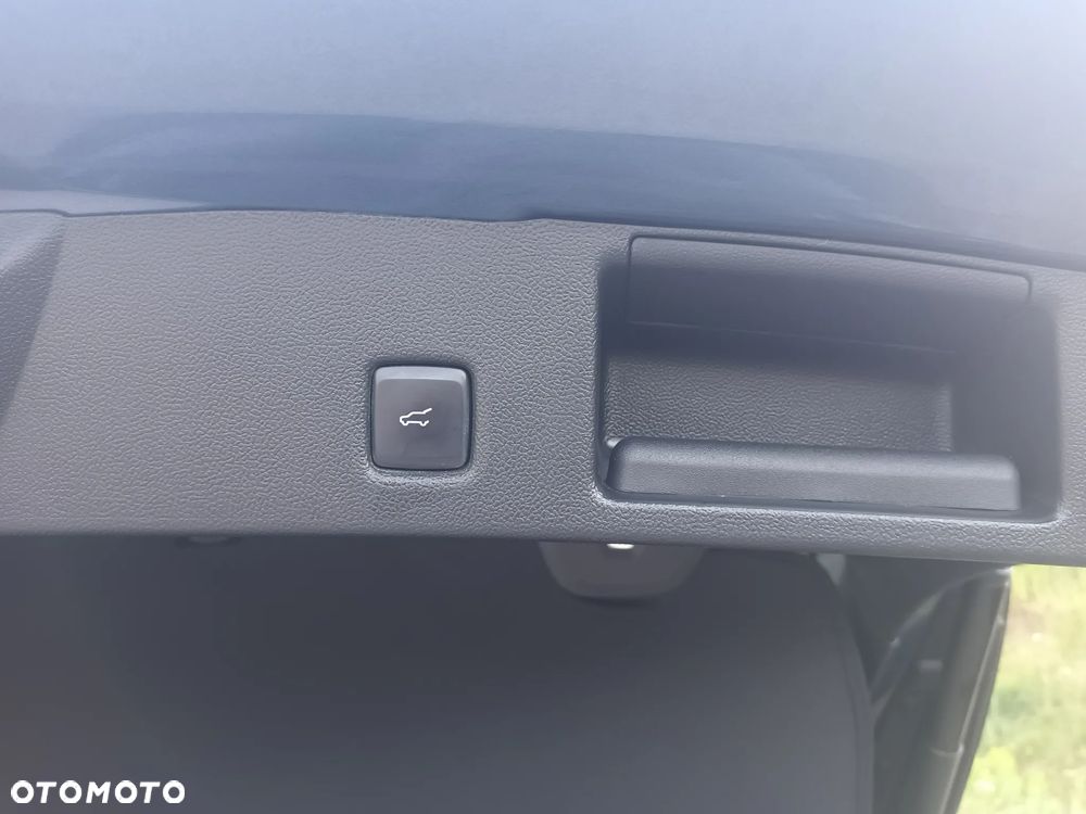 Ford Kuga 1.5 EcoBoost FWD Titanium X - 36