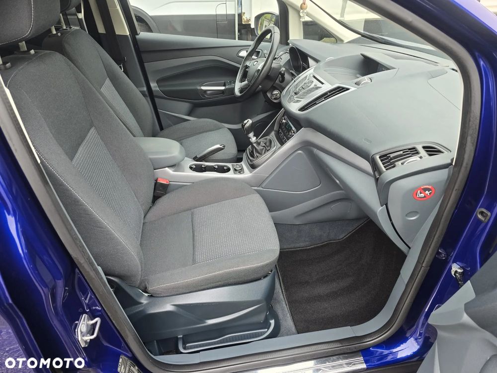 Ford Grand C-MAX - 33