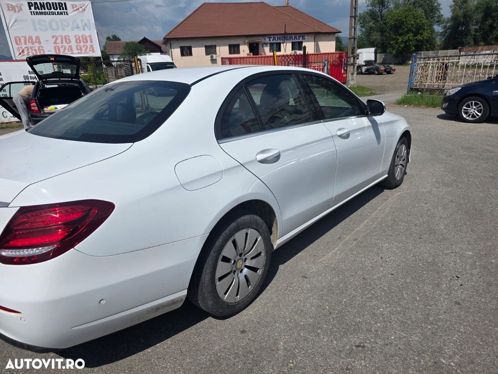 Mercedes-Benz E - 6