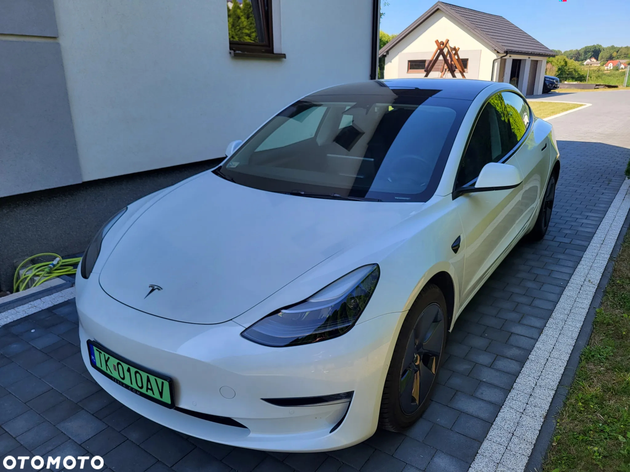 Tesla Model 3 - 10