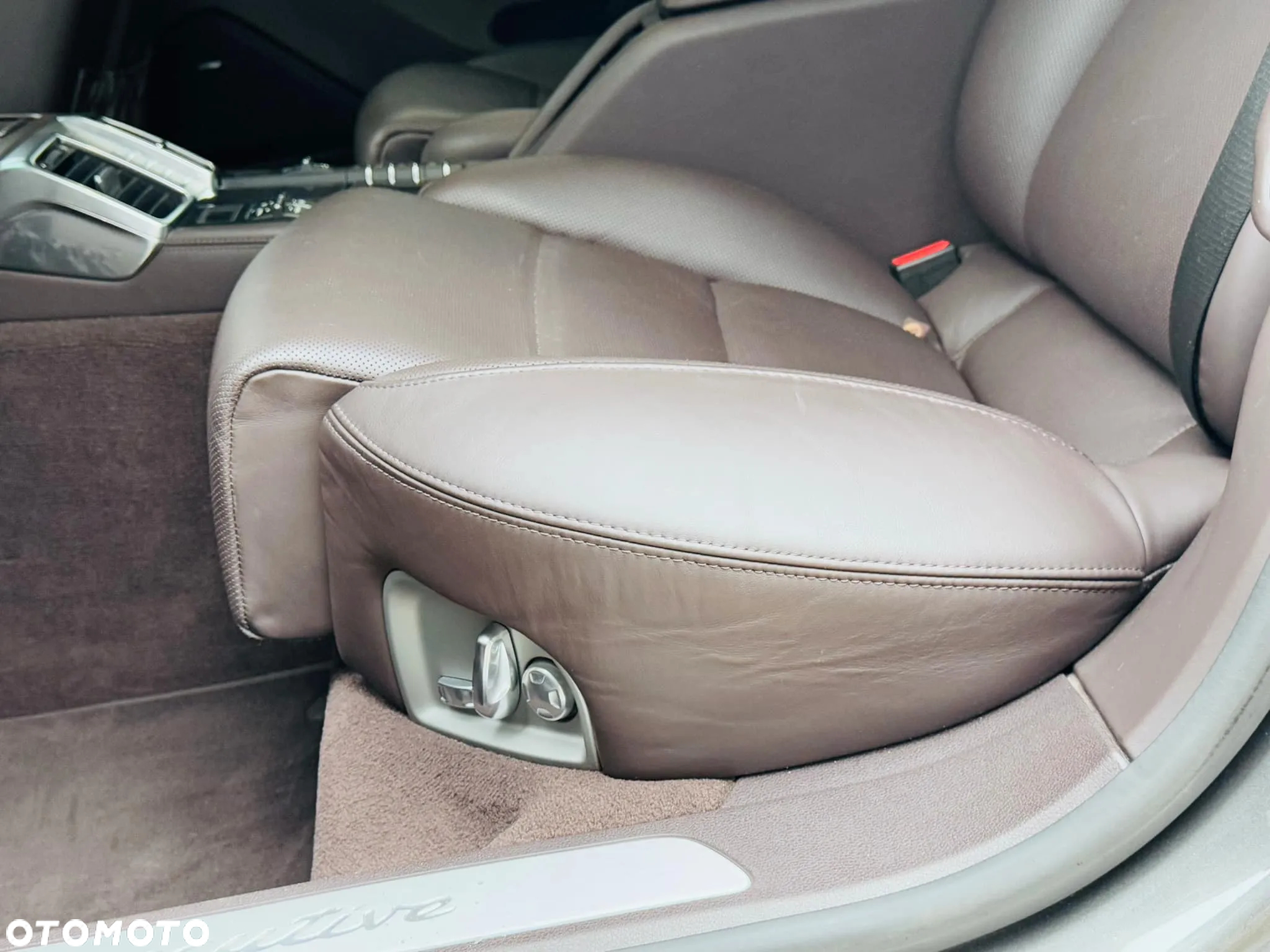 Porsche Panamera Turbo Executive - 37