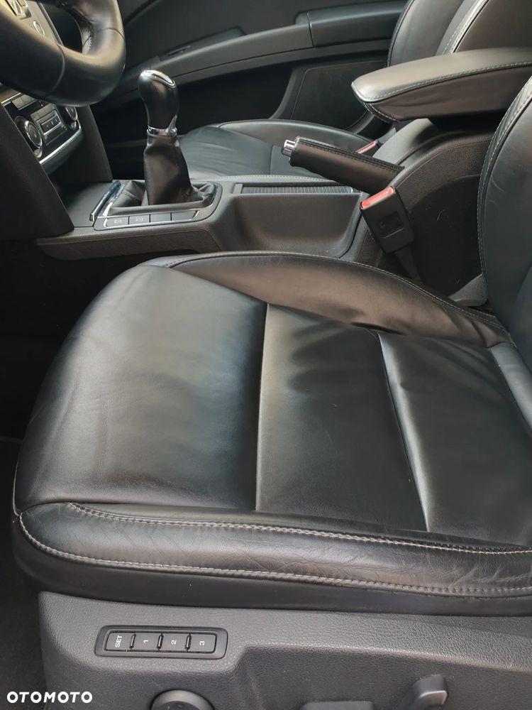 Skoda Superb 1.6 TDI Green tec Ambition - 27