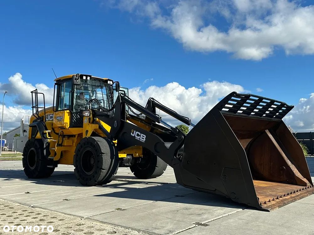 JCB 437 S5WM - 38