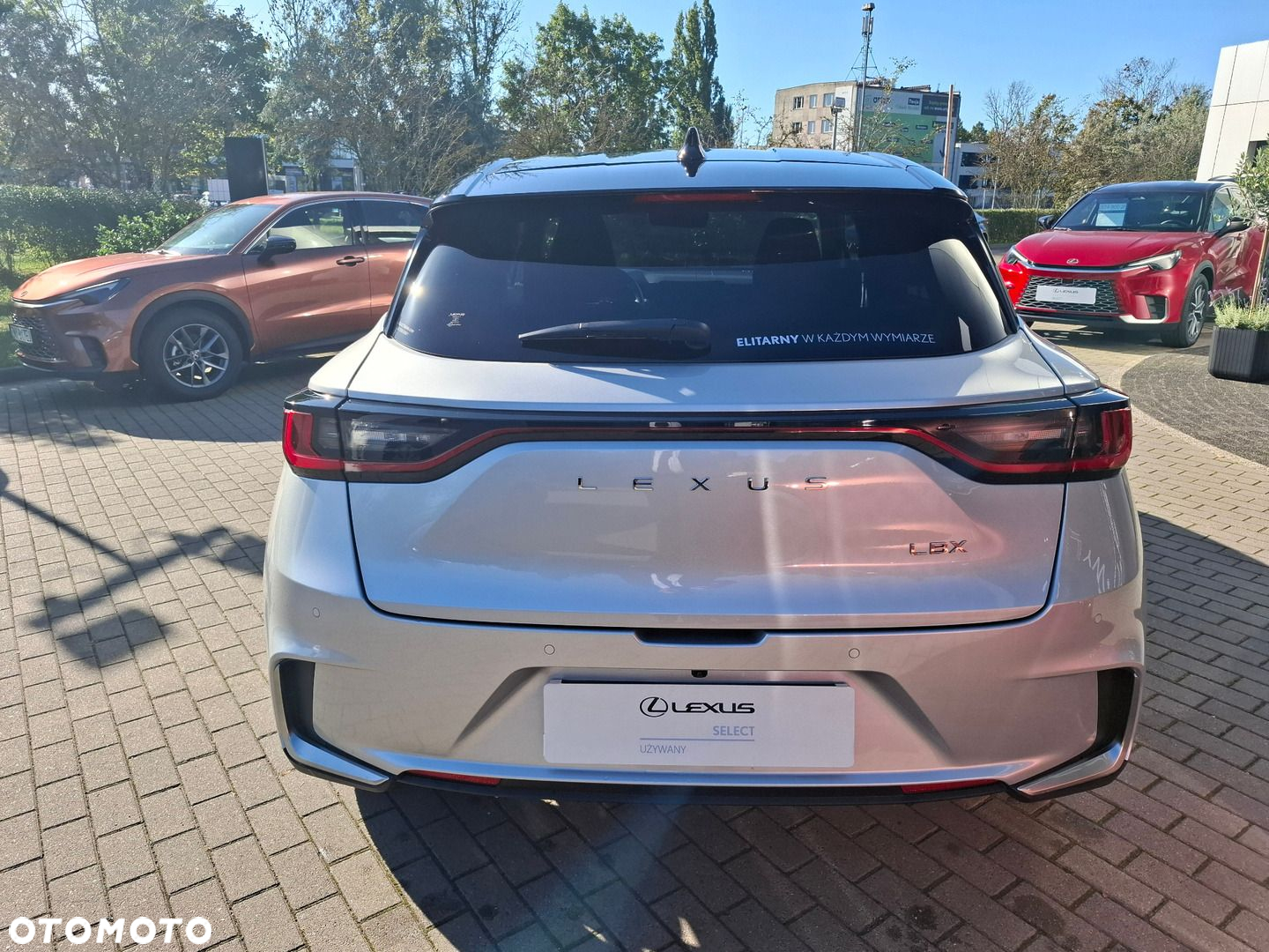 Lexus LBX 1.5 Hybrid Cool - 4