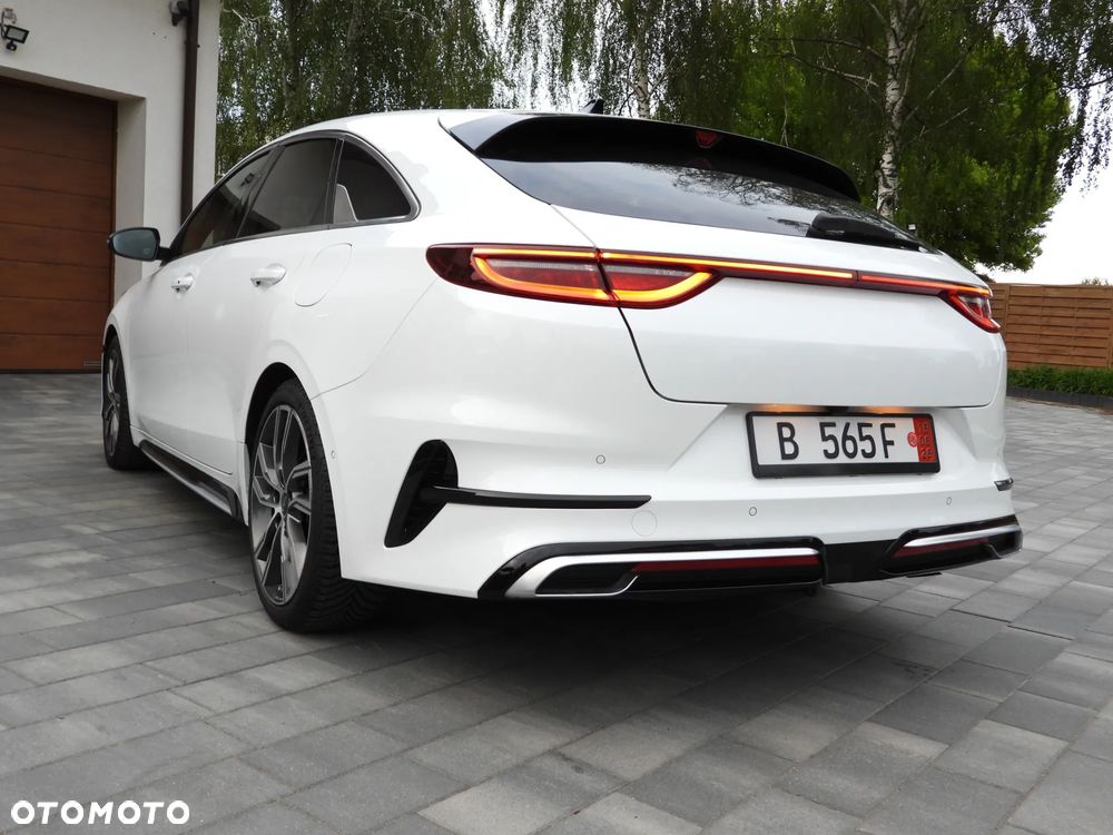 Kia ProCeed 1.5 T-GDI DCT7 OPF GT LINE - 9