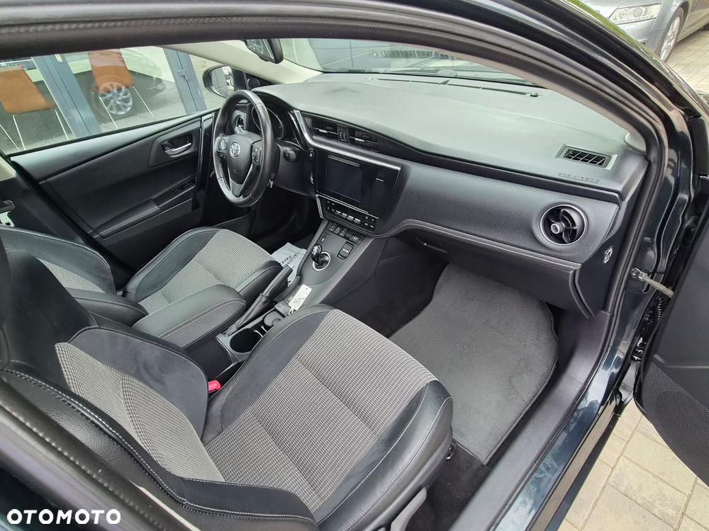 Toyota Auris 1.8 VVT-i Automatik Life Plus - 22