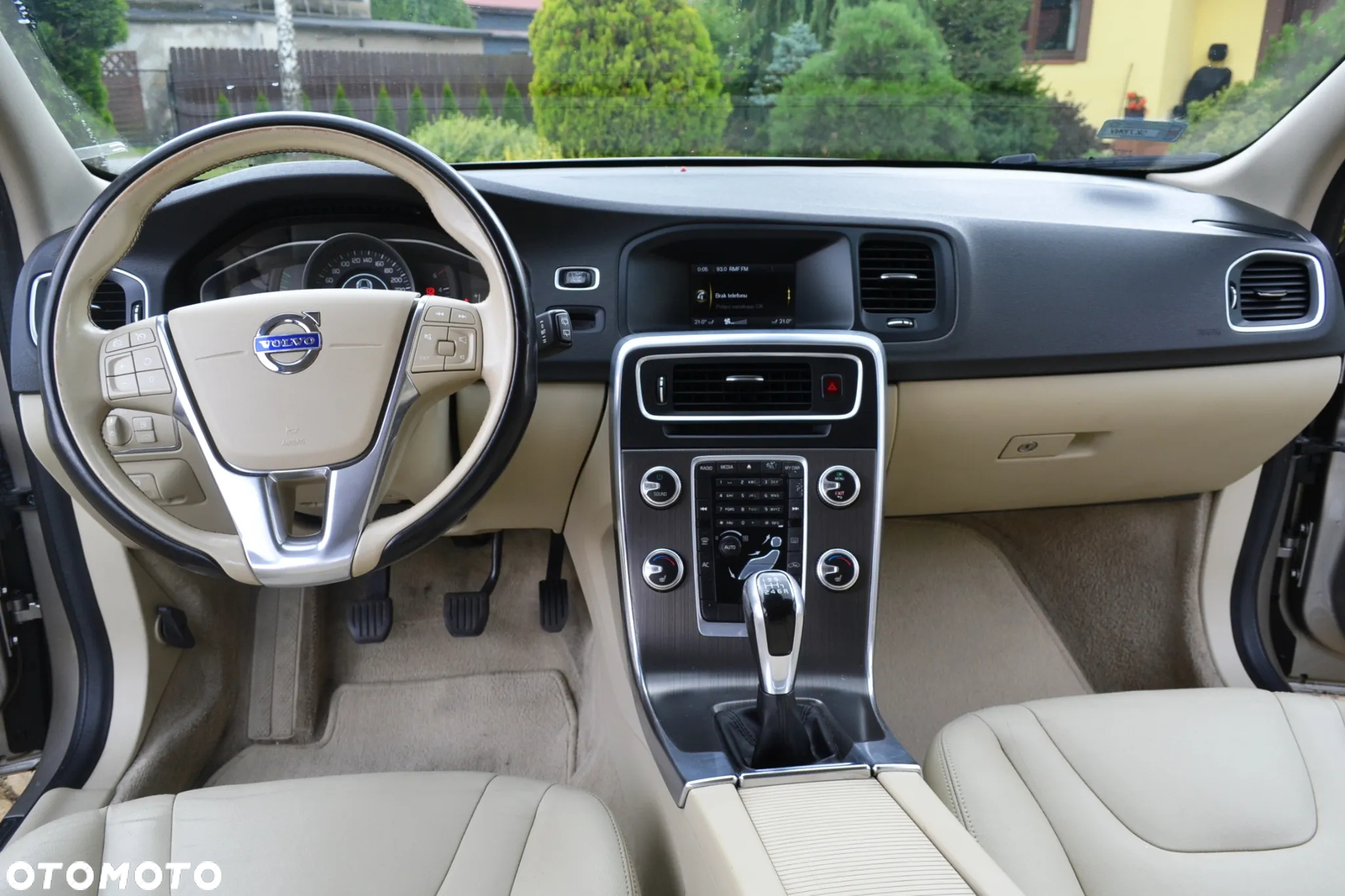 Volvo V60 D4 Drive-E Momentum - 12