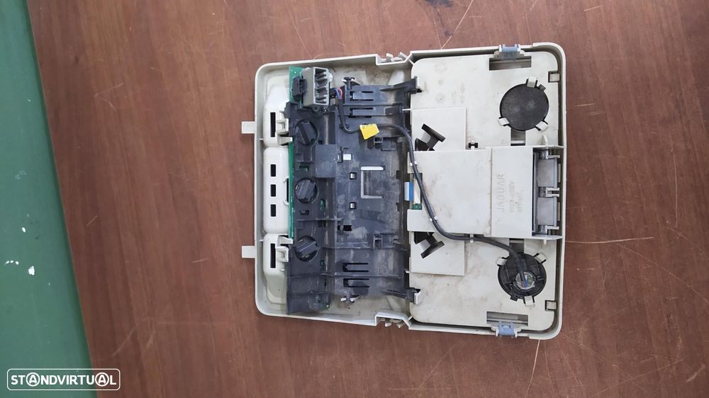 LUZ INTERIOR JAGUAR XJ - 2