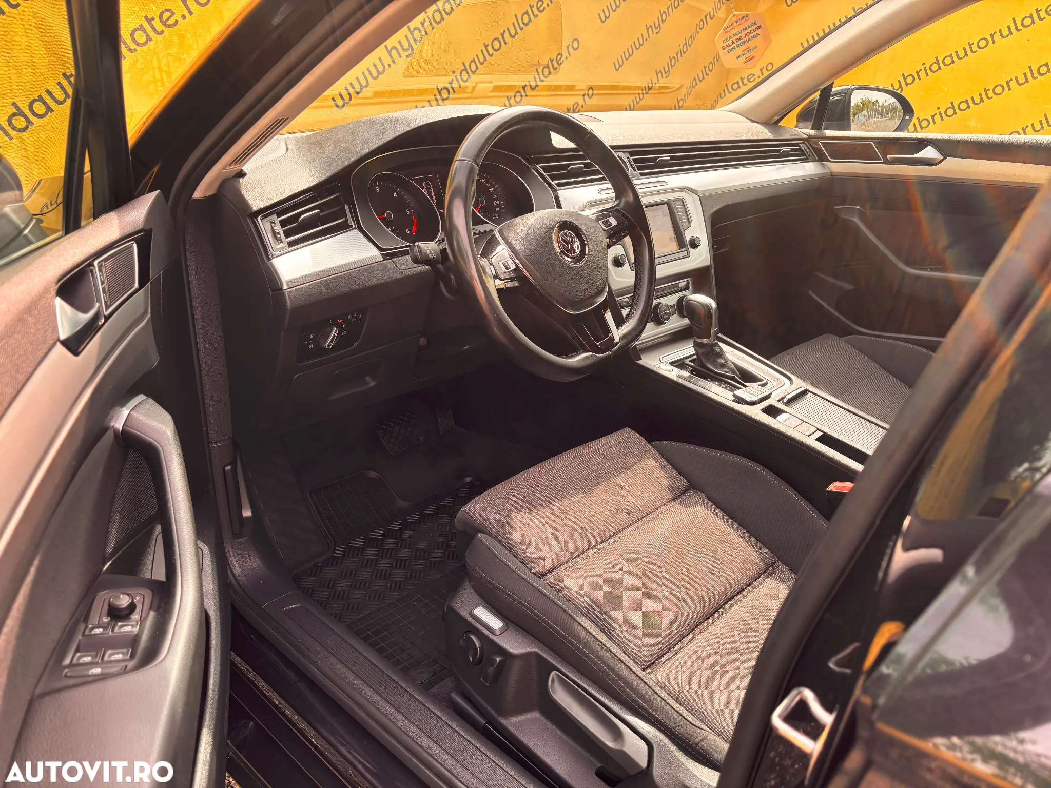 Volkswagen Passat - 11