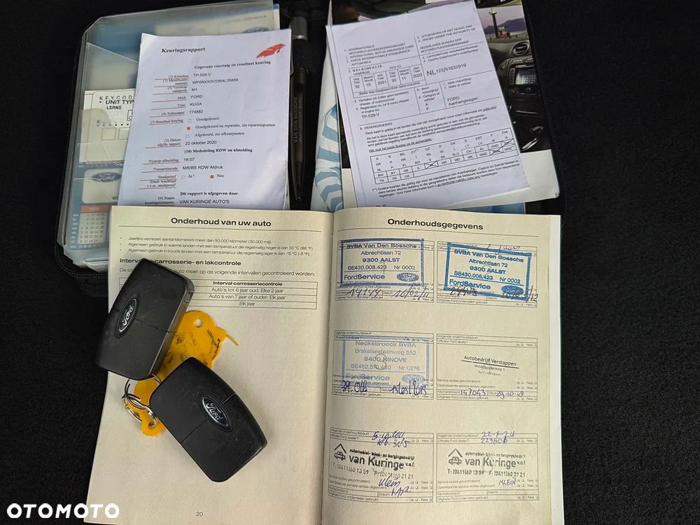 Ford Kuga 2.0 TDCi 2x4 Titanium - 24