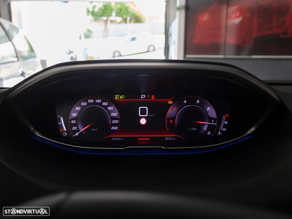 Peugeot 3008 1.2 PureTech Allure EAT8 - 23