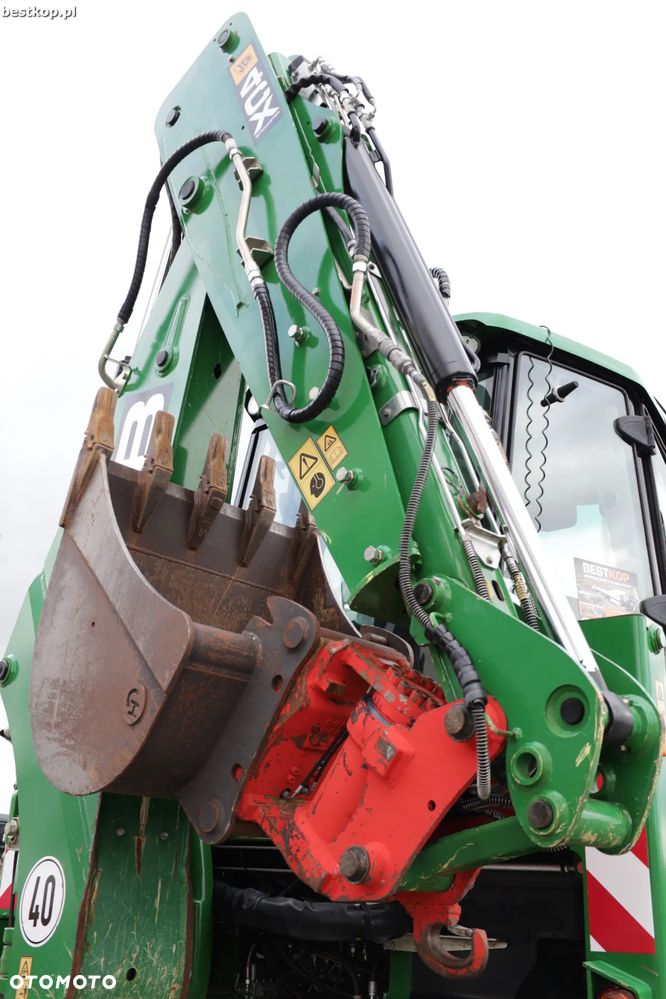 JCB 4CX - 9