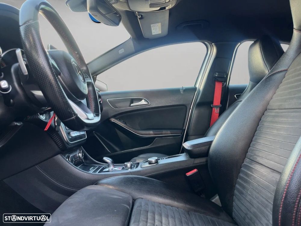 Mercedes-Benz A 45 AMG 4Matic Speedshift 7G-DCT - 9