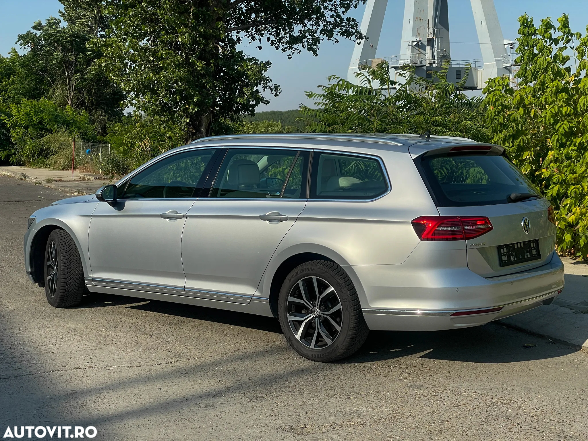 Volkswagen Passat Variant 2.0 TDI DSG Highline - 5