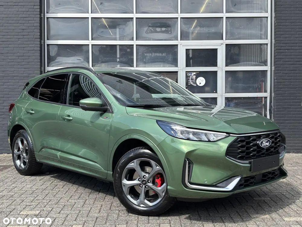 Ford Kuga 2.5 FHEV AWD ST-Line X
