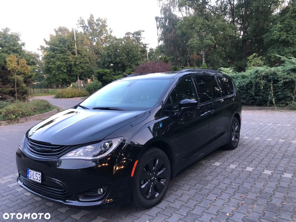 Chrysler Pacifica - 15
