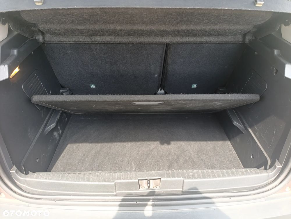 Renault Captur 1.5 dCi Energy Intens - 11