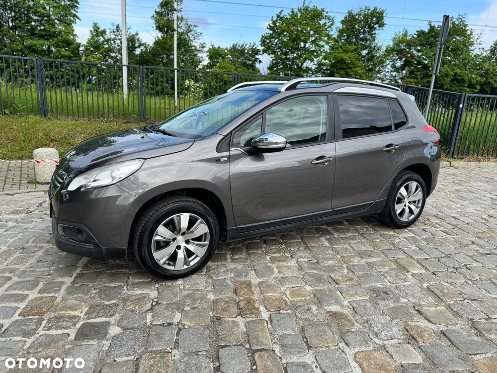 Peugeot 2008 1.2 VTi Allure - 4