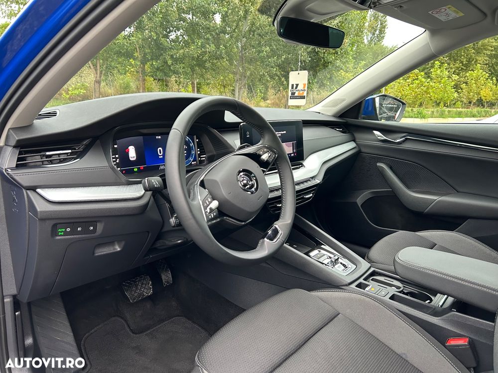 Skoda Octavia 2.0 TDI DSG Tour - 12