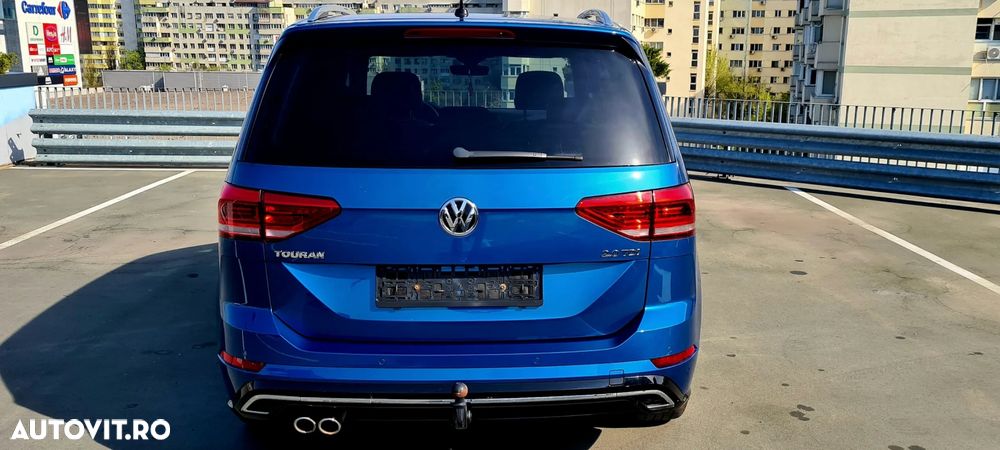 Volkswagen Touran - 38