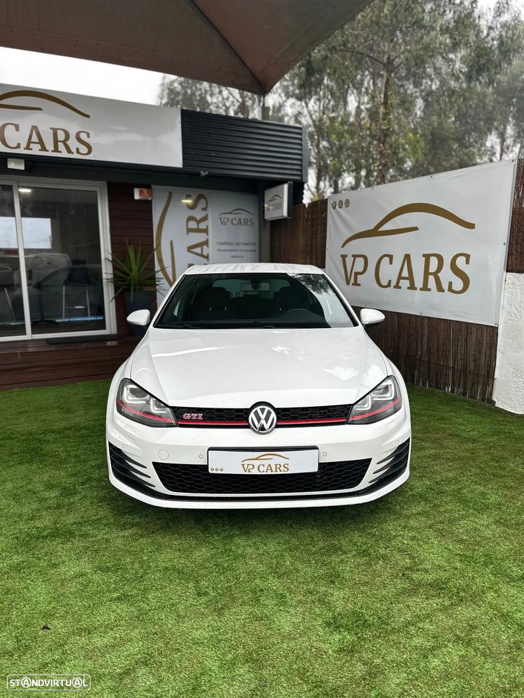 VW Golf 2.0 TSi GTi DSG Performance - 1