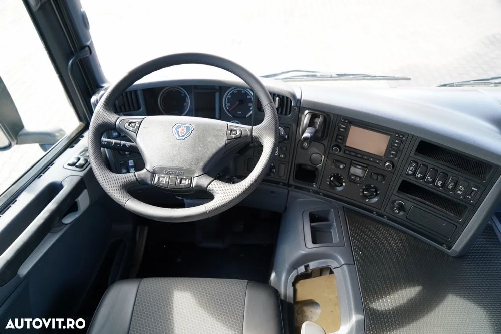 Scania P 410 / 6x4 / BASCULĂ - 6 M + HIAB XS 211 HDS / RADIOCOMANDĂ / EURO 6 / ROTARE / GRABĂ - 27