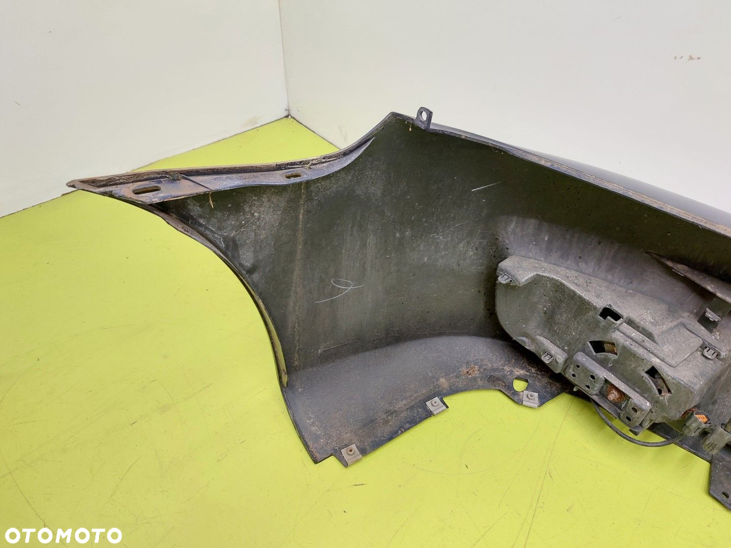Zderzak przód przedni Mazda Premacy I LIFT 2001-2005 HALOGENY - 13