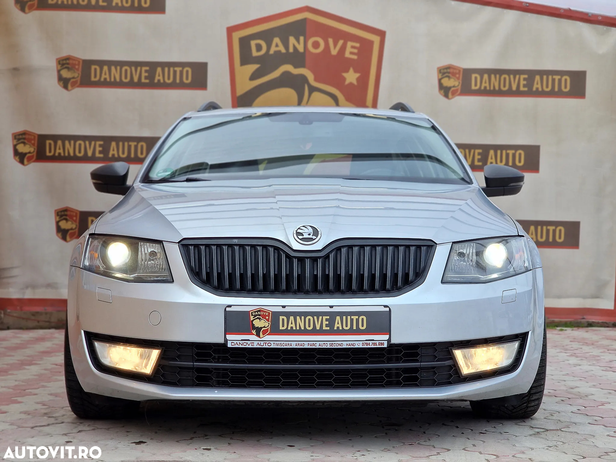 Skoda Octavia 2.0 TDI DSG Style - 2