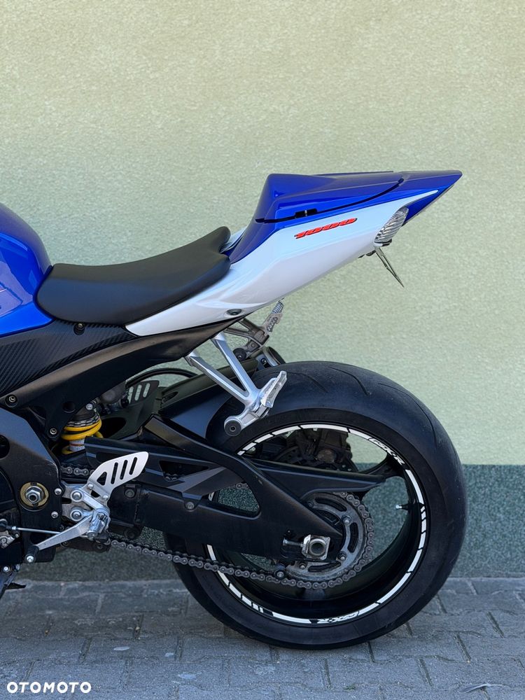 Suzuki GSX-R - 22