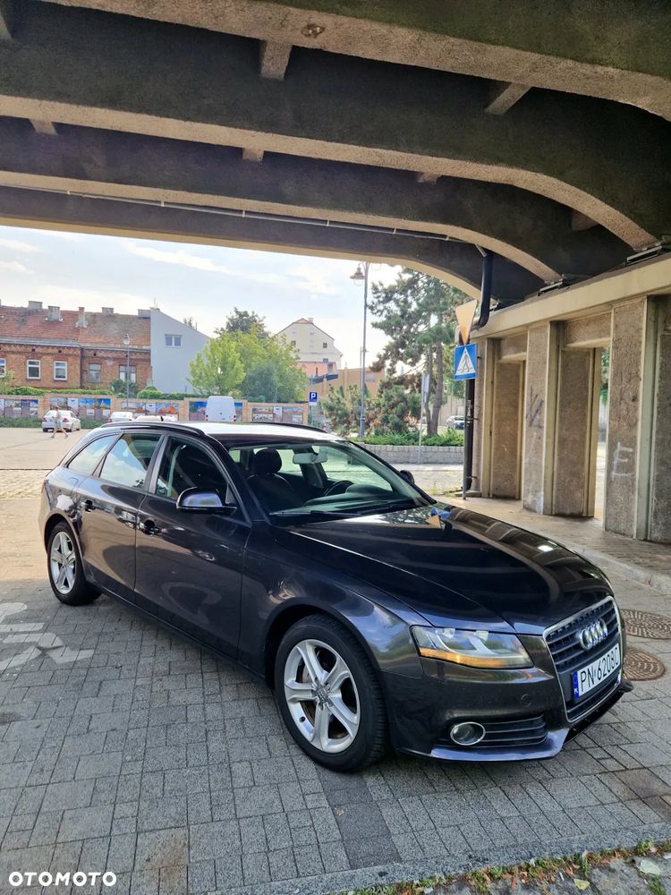 Audi A4 Avant - 1