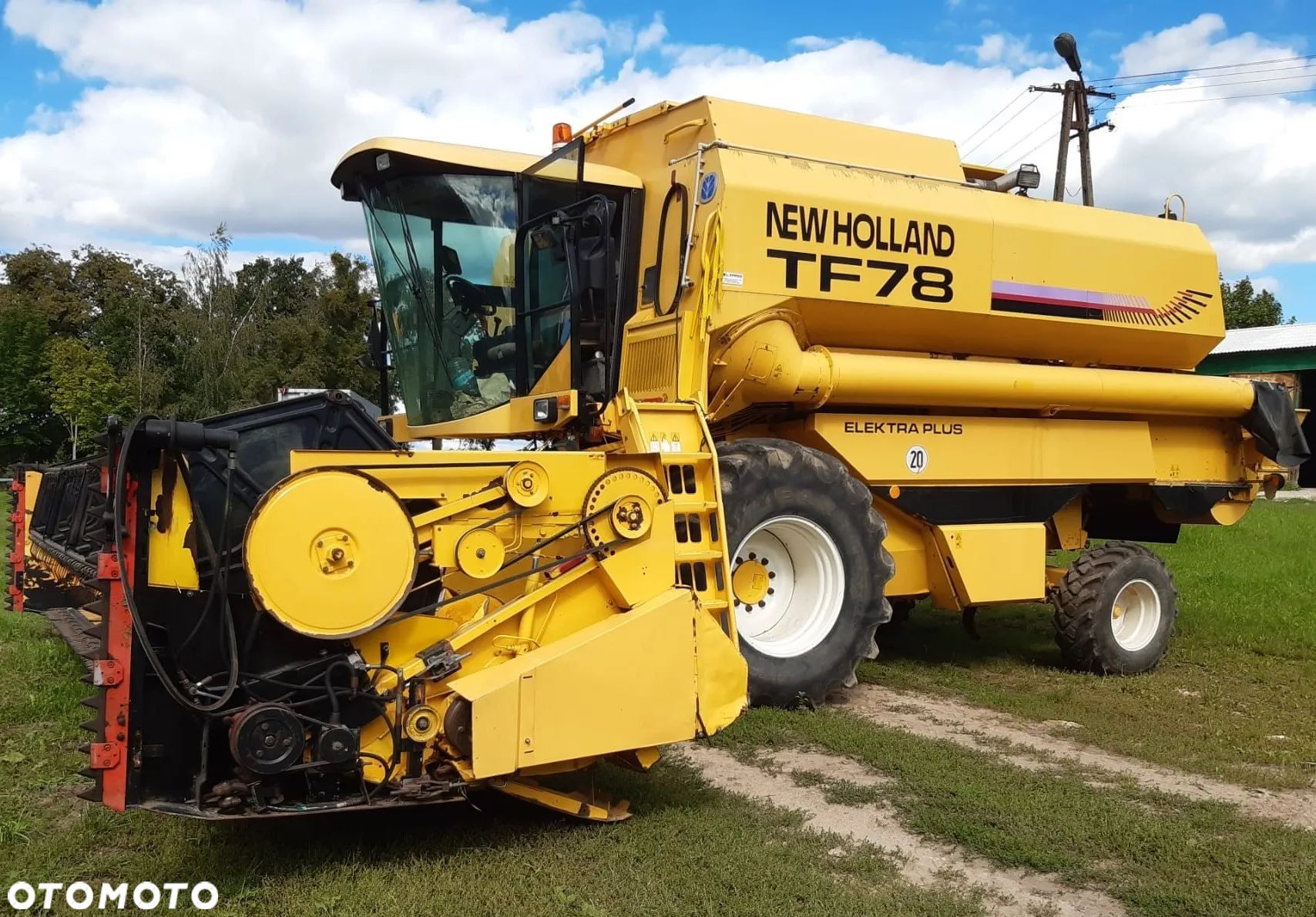 New Holland TF78 - 1